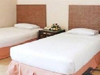 Holiday Hotel بنوم بنه المظهر الخارجي الصورة