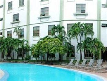 Holiday Hotel بنوم بنه المظهر الخارجي الصورة