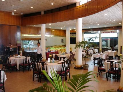 Holiday Hotel بنوم بنه المظهر الخارجي الصورة