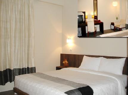 Holiday Hotel بنوم بنه المظهر الخارجي الصورة